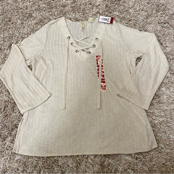 Chenault Beige Cream Lace-Up Women's Top Light weight- Sweater size XL NWT - Picture 1 of 13